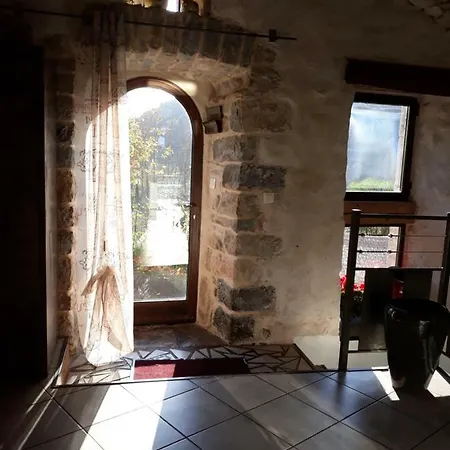 Le Paillier D'etienne. La Cresse