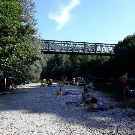 Le Paillier D'etienne. La Cresse