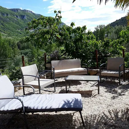 Le Paillier D'etienne. Ferienhaus *